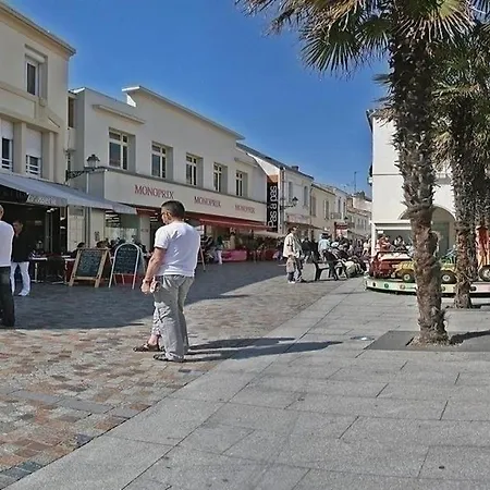 Avenue Carnot Avec Garage * Les Sables-dʼOlonne